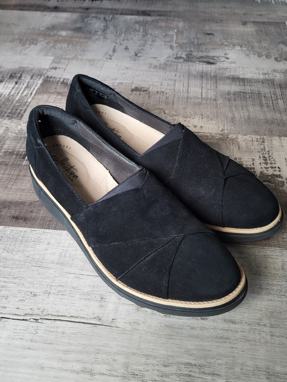Clarks Collection Sharon Form womens loafers Black Size 8 Suede Comfort Platform